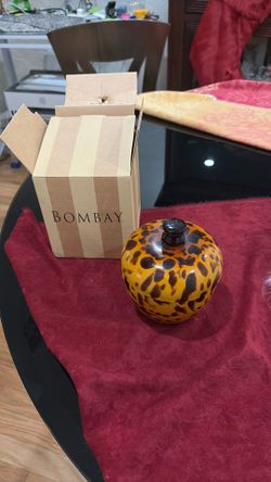 Bombay Glass Tiger Box
