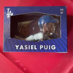 Yasiel Puig Dodgers Miniature Statue 2015