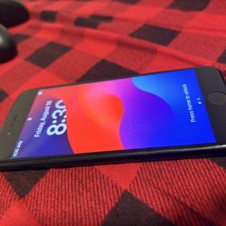 iPhone SE 1st Gen 64gb no sim lock