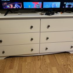 White Dressers w/6 Drawers