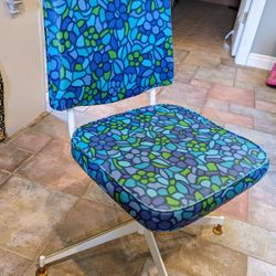 Vintage Floral Swivel Chair