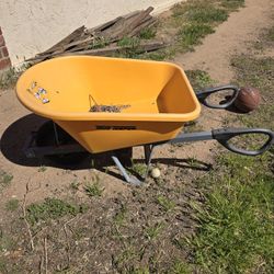 True Temper Wheel Barrow. 