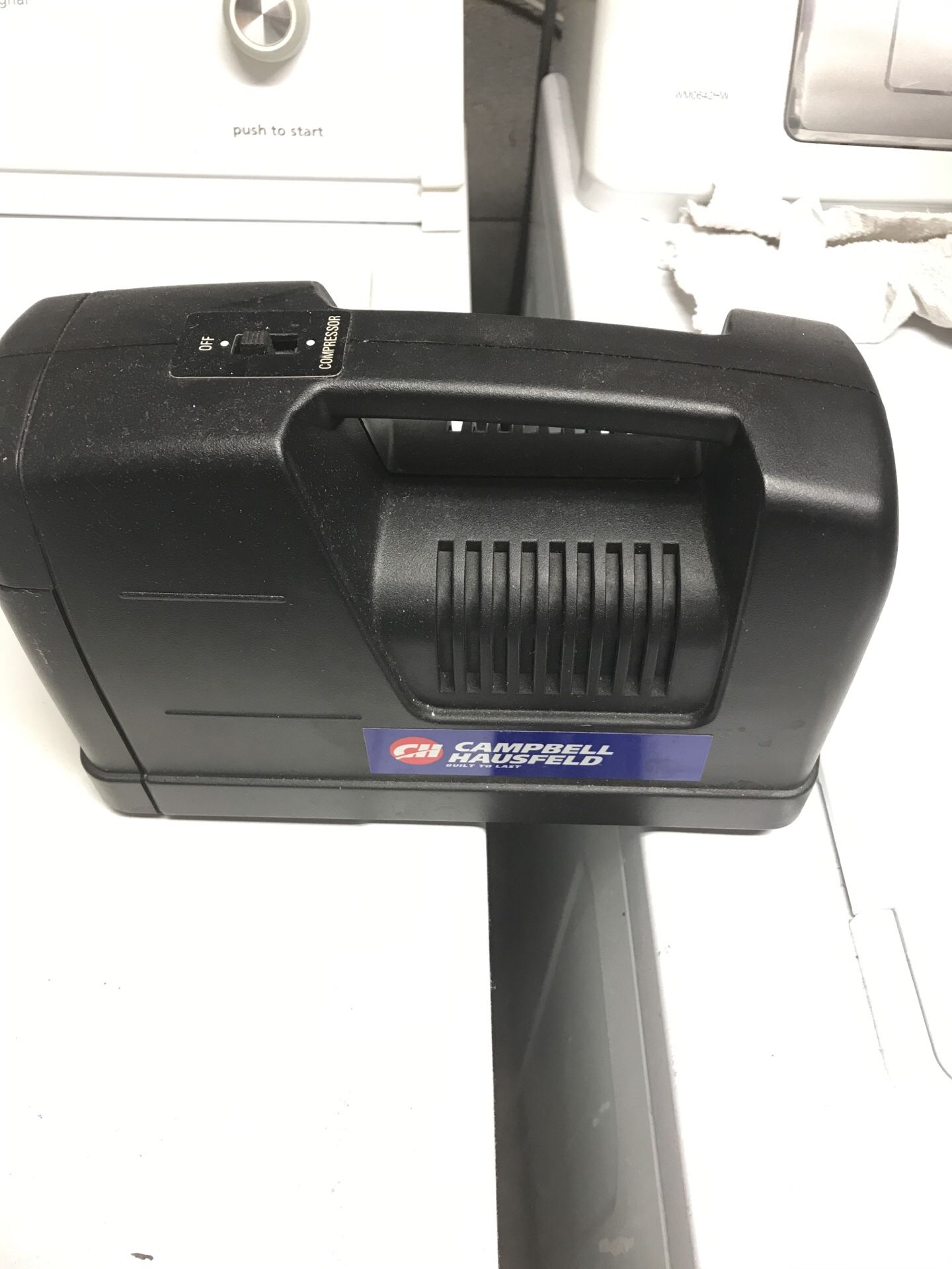 Campbell hausfeld 12 v 250 psi compressor