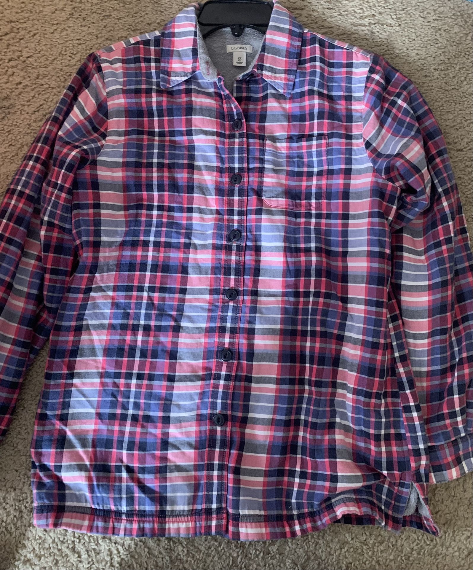 LL Bean Womens Button Down Shirt With Fleece Lining
