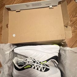 New Size 11 Mens  Adidas Shoes In The Box