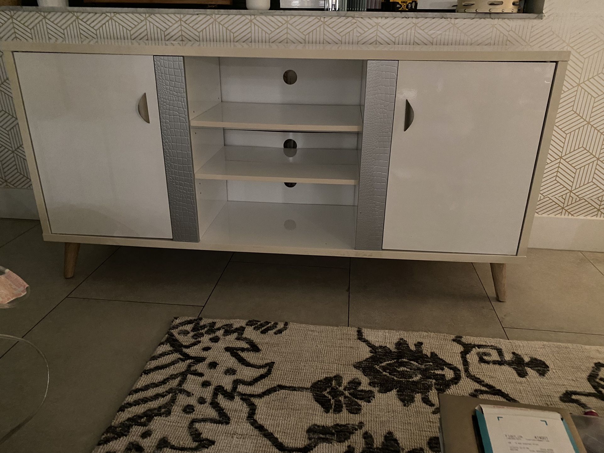 Buffet/ TV Console