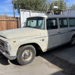 1968 international travelall 110 