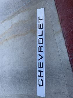 Chevrolet Emblem.