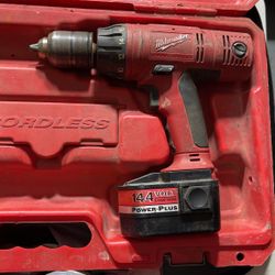 Milwaukee drill, 14.4 V power plus.