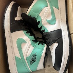 Men’s Air Jordan 1 Mids - Tropical Twist