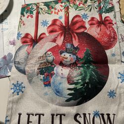 Lucky Taft Snowman Christmas Flag