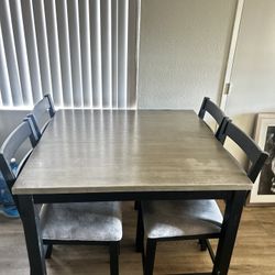 Dinning Table