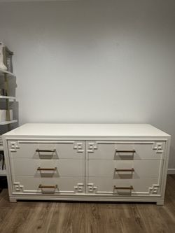Z Gallerie 6 drawer Dresser- White And Gold