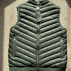 Armani Exchange Puffer Vest (Never Worn) Men’s Large