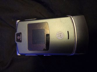 Razor flip phone