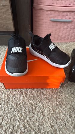 Nike Toddler Slip-On Sneakers