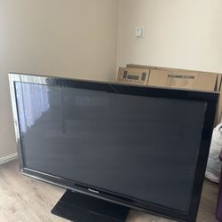 PANASONIC TV