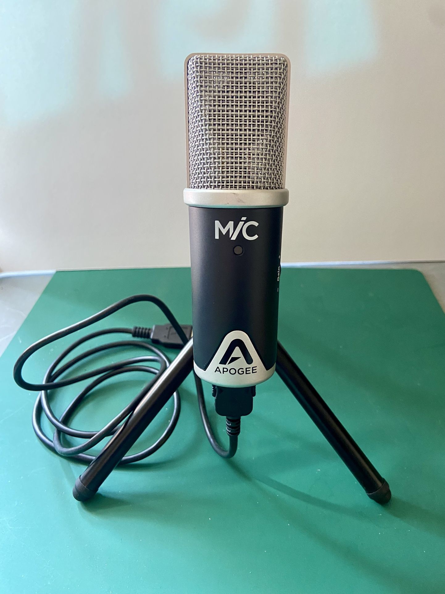 Apogee MiC 96k