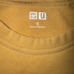 Uniqlo Shirt 
