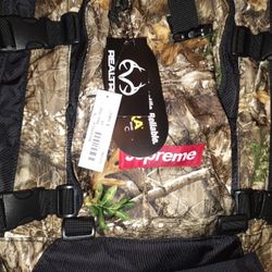 Supreme Box logo REALTREE Camo Backpack FW19