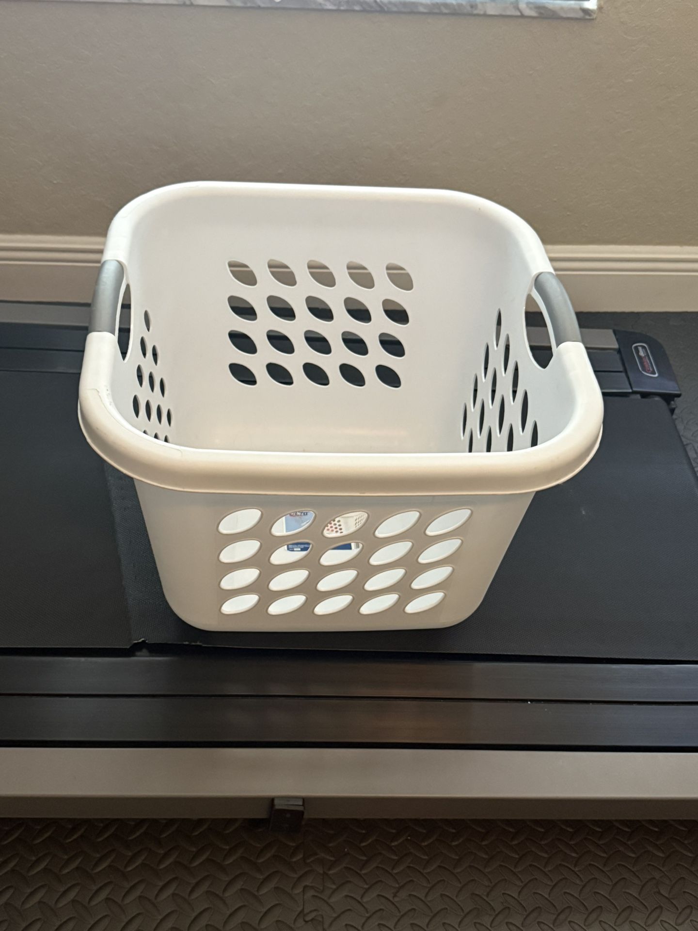 Sterilite 1.5 Bushel Square Plastic Laundry Basket with 2 Comfort Grip Handles, White