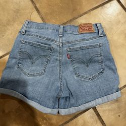 Levi Shorts