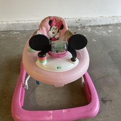 Minnie Mouse Walker
