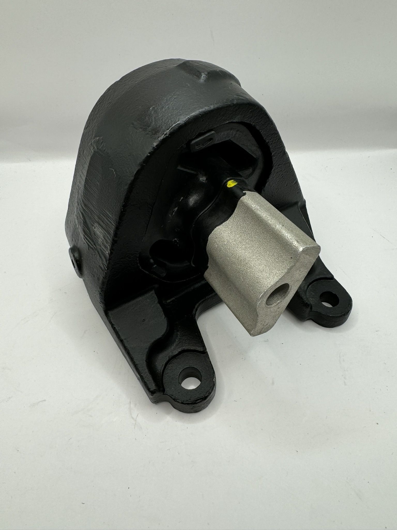 Front Right Motor Mount For 12-17 Jeep Wrangler 3.6L 