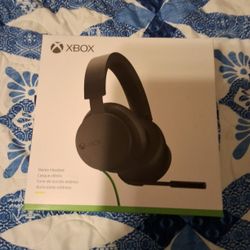 Xbox Stereo Headset (It's Wired Not Wireless  )