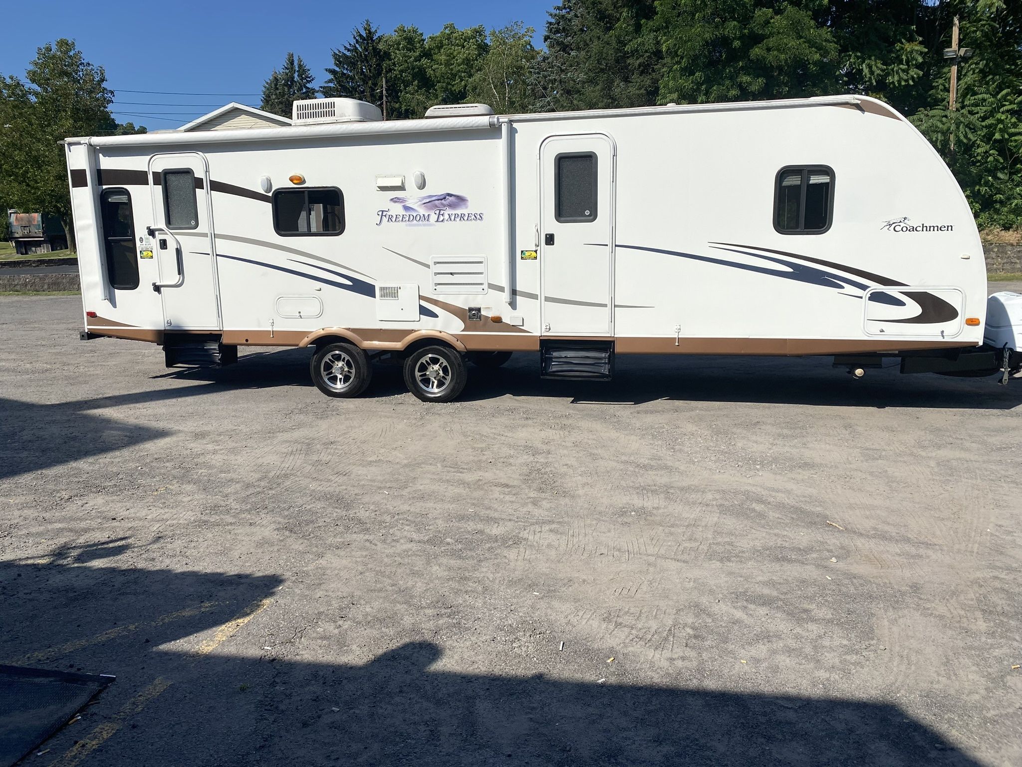 2011 Coachman 295 RLDS