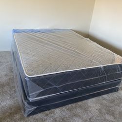Queen Mattress - Double Sides - Come With Free Box Spring - Free Delivery 🚚 Today To Reasonable Distance 