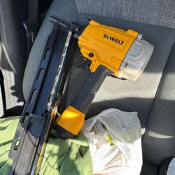 Dewalt Air Nail Gun 