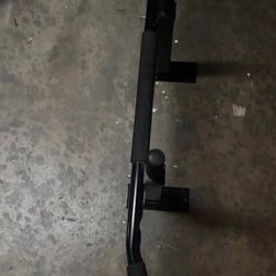 Pull Up Bar
