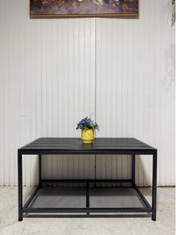 Outdoor coffee table