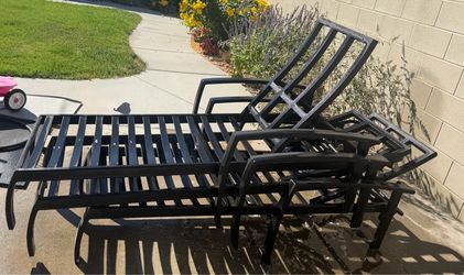 3 Outdoor Lounge Chairs