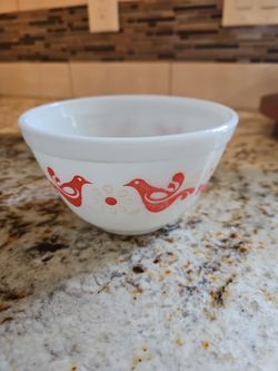 Vintage Pyrex bowl