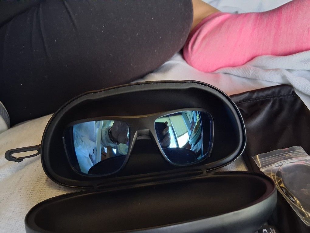 Oakley Splitshot Sunglassss