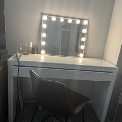 Vanity (Includes Lighted Mirror And Chair)