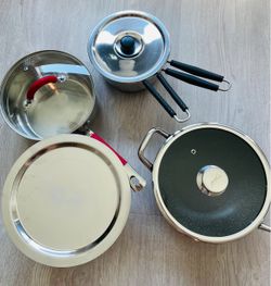 Mixed Cookware Set Pots and Pans