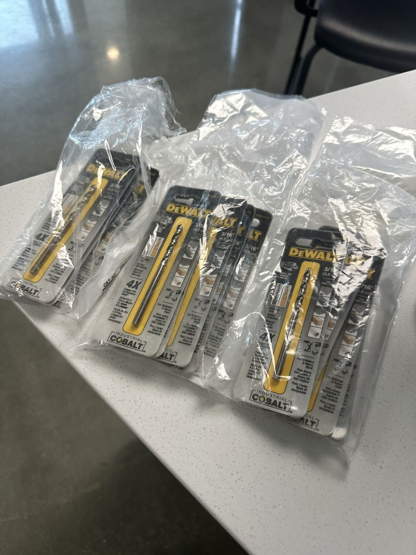 DeWalt 3/16 Cobalt Drill Bits 13 Total