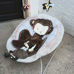 Infant Monkey Chair 