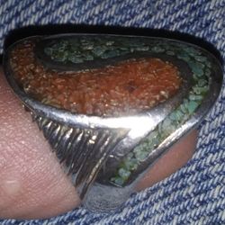 Sterling.    Stone .green .red  Rock .ring..size.9