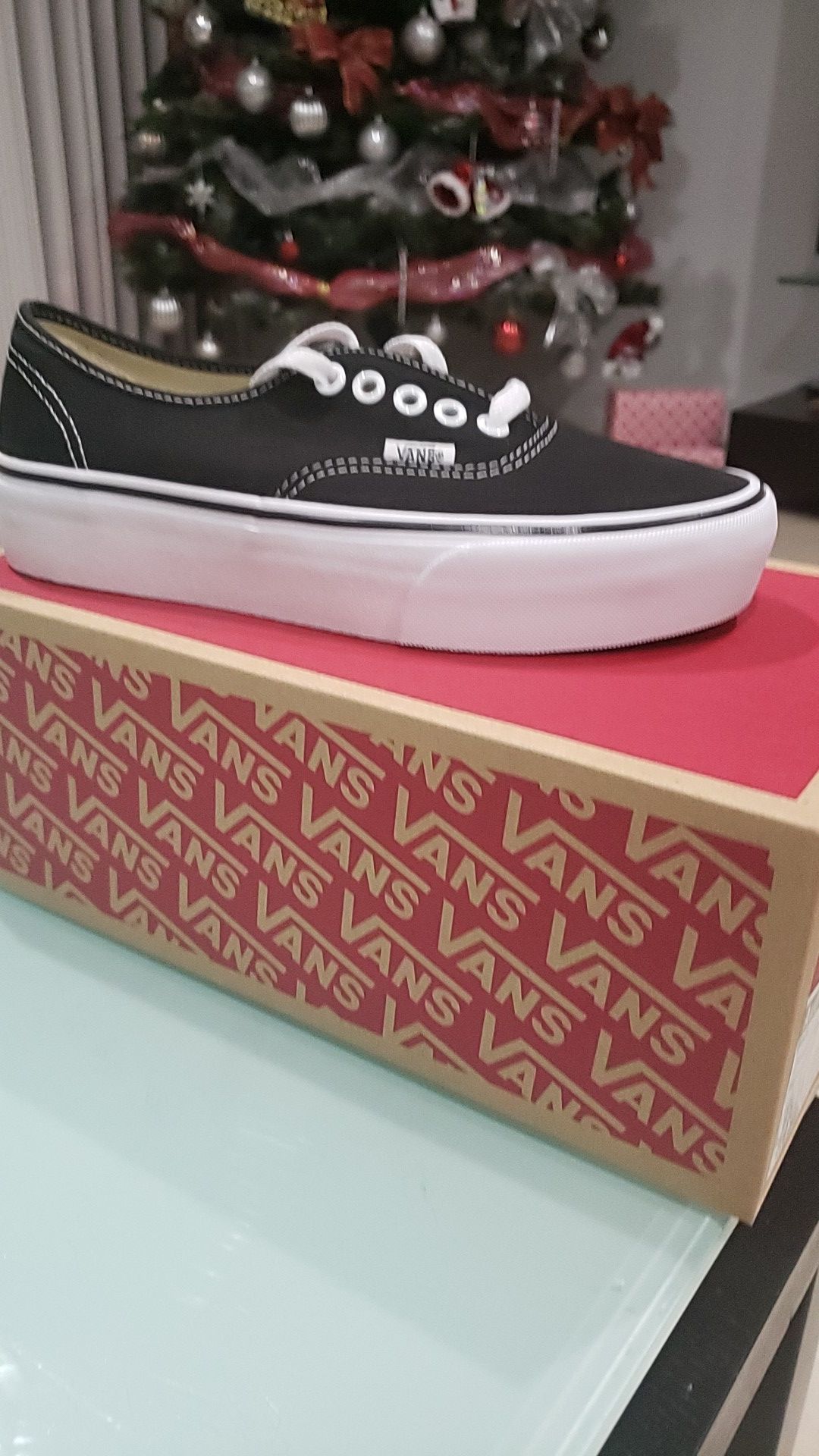 Brand new VANS platform size 6.5