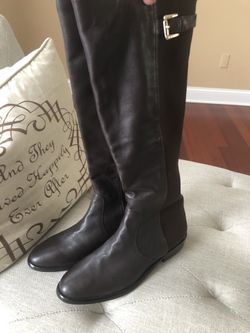 Coach boots size 6