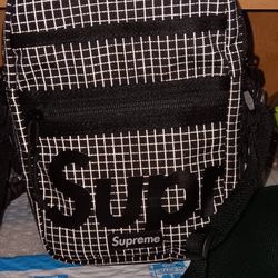 Supreme Shoulder Bag Black