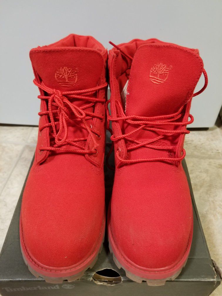  Youth Timberland Boots Size 6