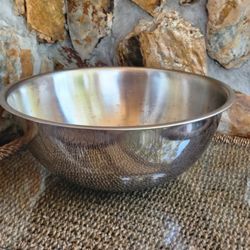 Medium Stainless Steel Mixing Bowl