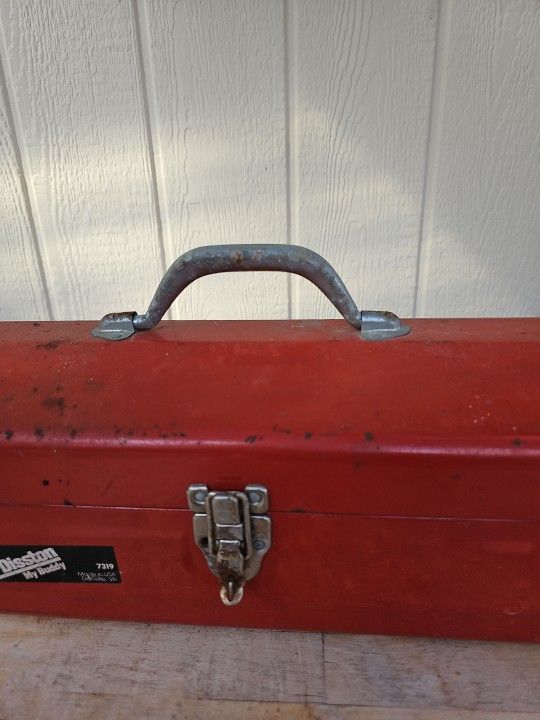 Vintage Red Disston 7319 "My Buddy" Metal Toolbox w/ Tray USA