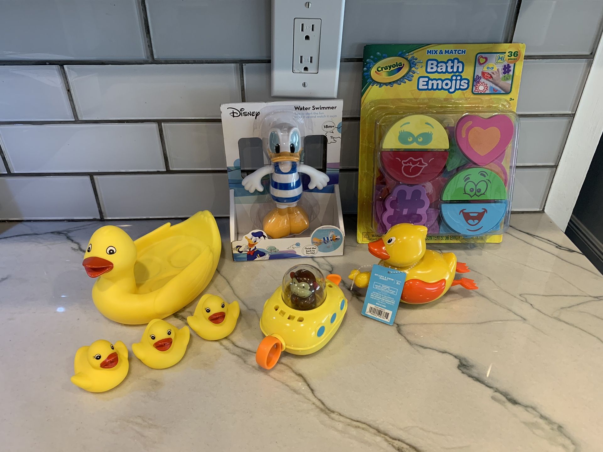 Bath/pool toddler/baby/kid toys