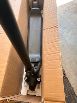 KQi100p electric scooter